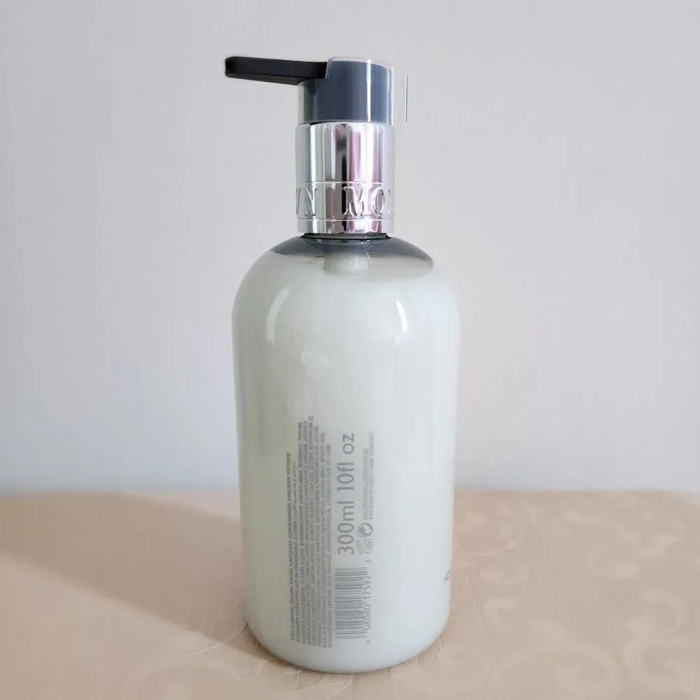 Molton Brown Volumizing Conditioner with Kumudu 300ml / 10 fl oz